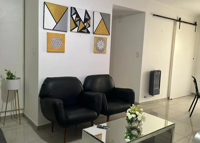 Departamento Espacioso En Un Complejo Residencial, Cerca Del Shopping Nuevo Centro